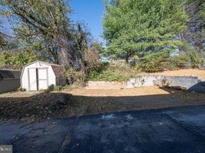 5331 Brittany Drive, Clifton Heights PA 19018