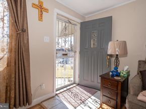 5331 Brittany Drive, Clifton Heights PA 19018