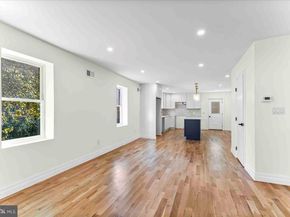 1090 Eddystone Avenue, Crum Lynne PA 19022