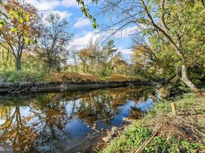 1090 Eddystone Avenue, Crum Lynne PA 19022