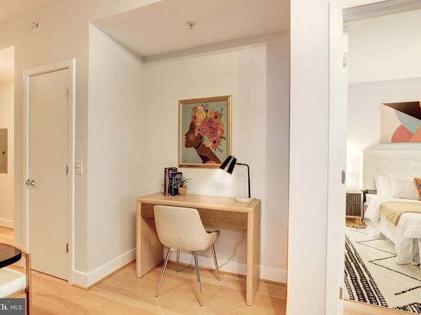 910 M Street NW 508, Washington DC 20001