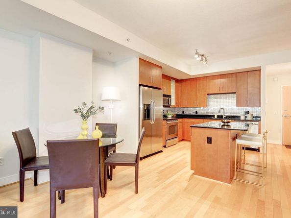 910 M Street NW 508, Washington DC 20001