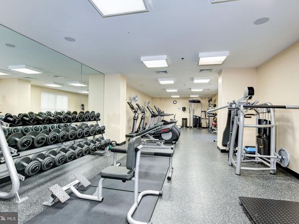 910 M Street NW 508, Washington DC 20001