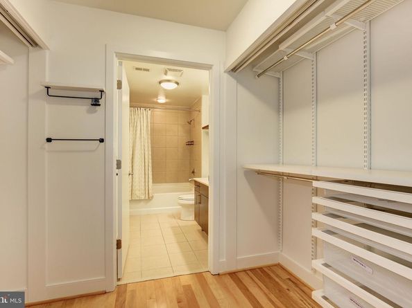 910 M Street NW 508, Washington DC 20001