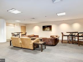 910 M Street NW 508, Washington DC 20001