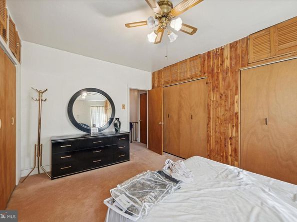 2020 S 9TH Street, Philadelphia PA 19148