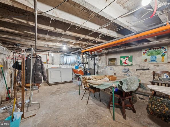 2020 S 9TH Street, Philadelphia PA 19148