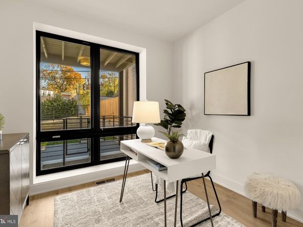 2647 41st Street NW 2, Washington DC 20007