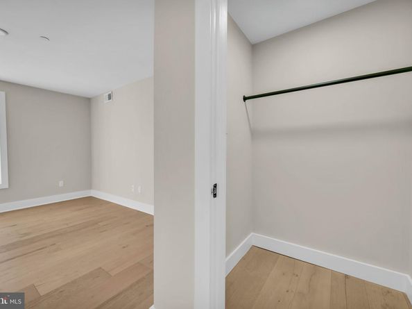 919 12TH Street NE A303, Washington DC 20002