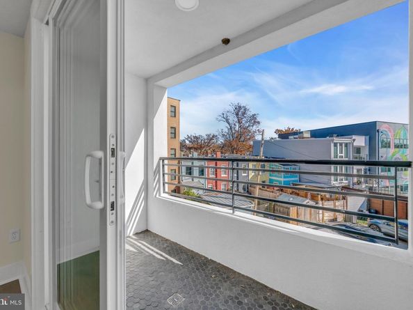 919 12TH Street NE A303, Washington DC 20002