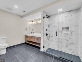 919 12TH Street NE A303, Washington DC 20002