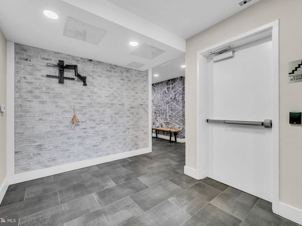 919 12TH Street NE A303, Washington DC 20002