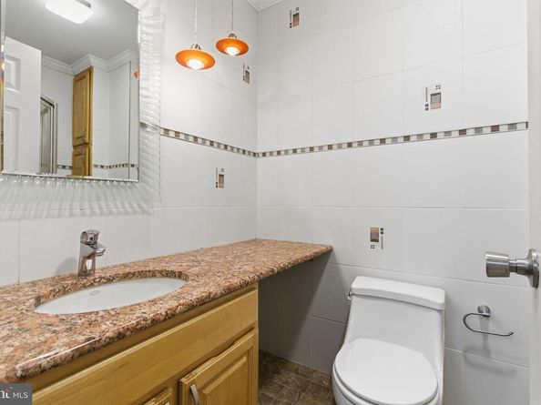 1704 Nathaniel Drive, Philadelphia PA 19116