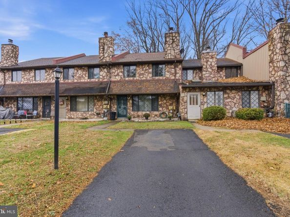 1704 Nathaniel Drive, Philadelphia PA 19116