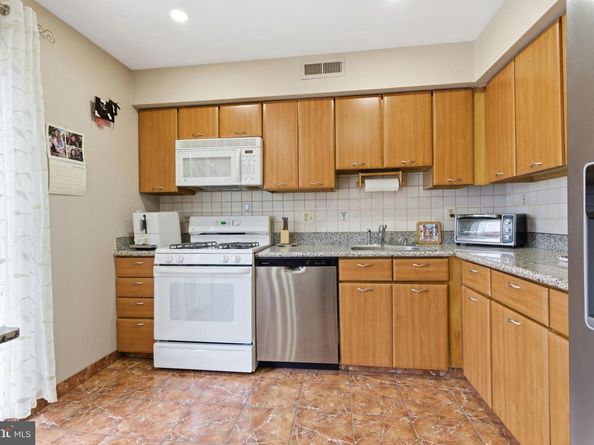 1704 Nathaniel Drive, Philadelphia PA 19116