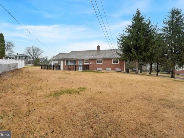 301 S New Ardmore Avenue, Broomall PA 19008