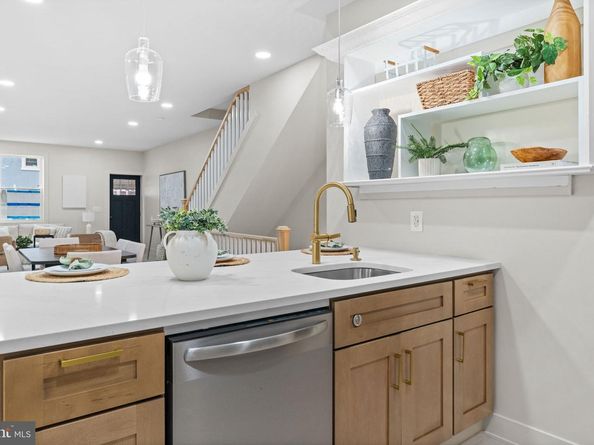 314 Pensdale Street, Philadelphia PA 19128