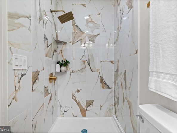 314 Pensdale Street, Philadelphia PA 19128