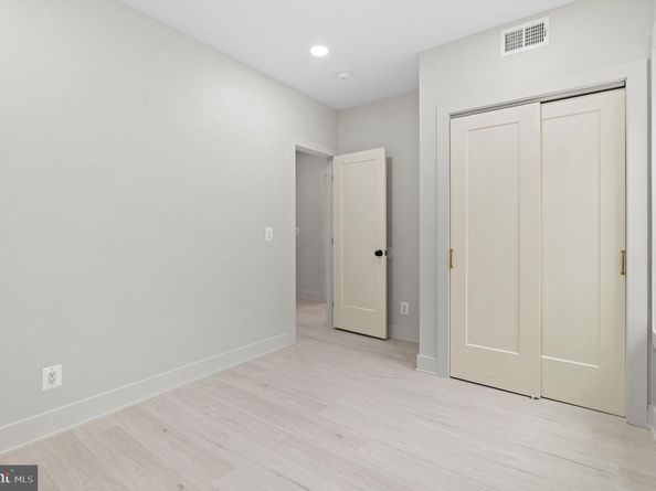 314 Pensdale Street, Philadelphia PA 19128