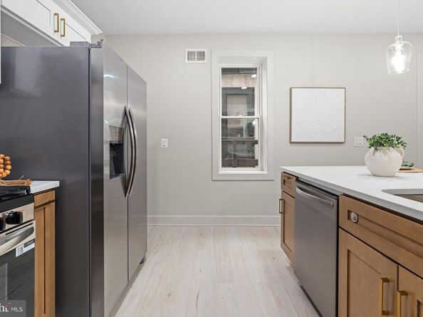 314 Pensdale Street, Philadelphia PA 19128