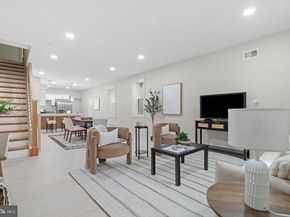 314 Pensdale Street, Philadelphia PA 19128