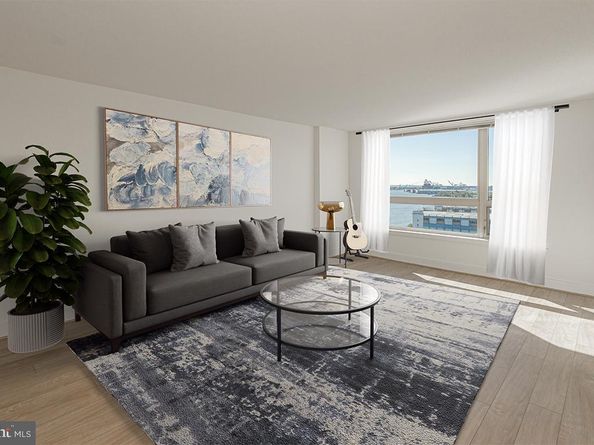 717 S Chris Columbus Boulevard 814, Philadelphia PA 19147