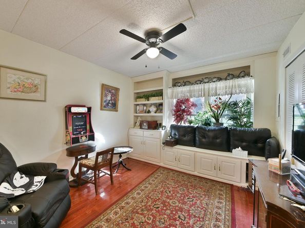 1005 Valley Glen Road 237, Elkins Park PA 19027