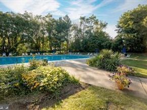 1005 Valley Glen Road 237, Elkins Park PA 19027