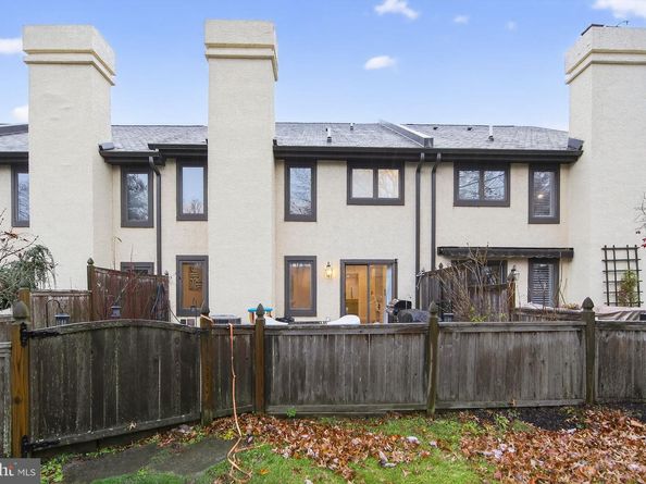 932 Hedgerow Court, Blue Bell PA 19422