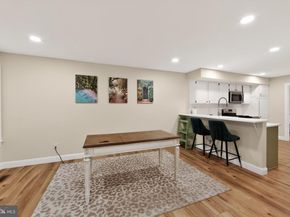 932 Hedgerow Court, Blue Bell PA 19422