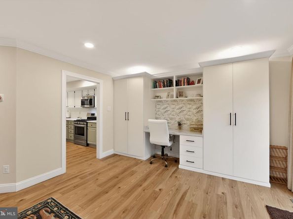 932 Hedgerow Court, Blue Bell PA 19422