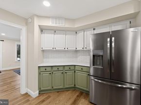 932 Hedgerow Court, Blue Bell PA 19422