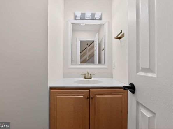 932 Hedgerow Court, Blue Bell PA 19422