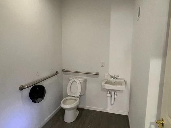 1550 S 24TH Street, Philadelphia PA 19146