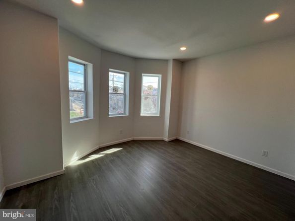 1550 S 24TH Street, Philadelphia PA 19146