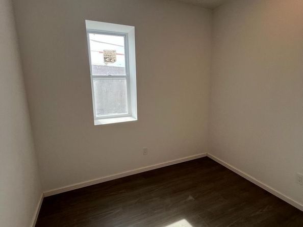 1550 S 24TH Street, Philadelphia PA 19146