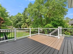 420 Holmes Drive NW, Vienna VA 22180