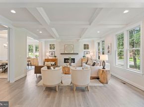 420 Holmes Drive NW, Vienna VA 22180