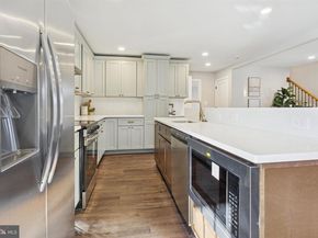 27 Almond Lane, Levittown PA 19055