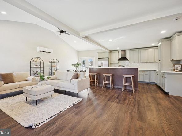 27 Almond Lane, Levittown PA 19055