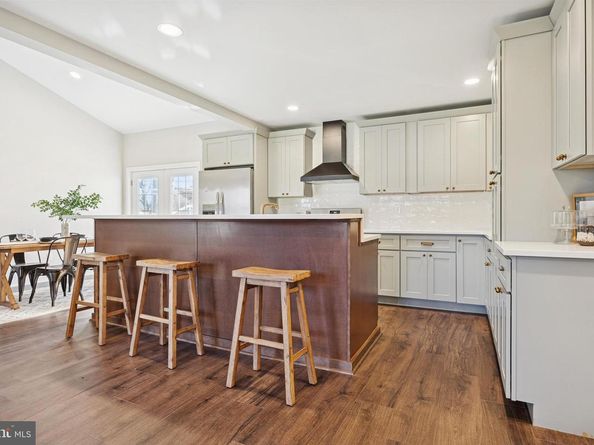 27 Almond Lane, Levittown PA 19055