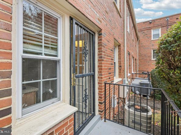 3901 Pennsylvania Avenue SE A, Washington DC 20020