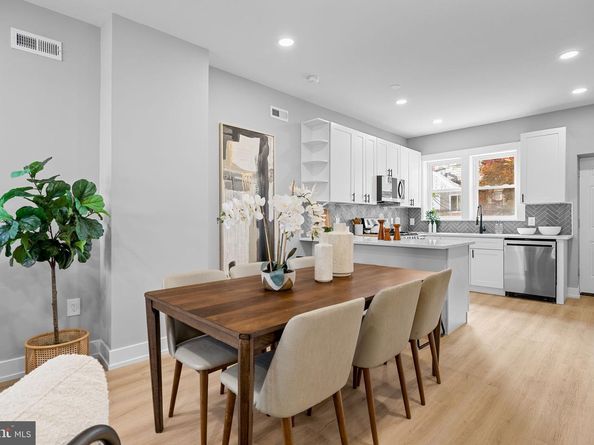 1030 S Frazier Street, Philadelphia PA 19143