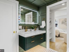 17 E Columbia Avenue, Philadelphia PA 19125