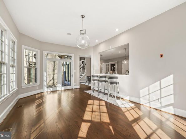 8340 Springhaven Garden Lane, Mclean VA 22102