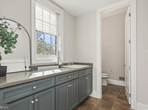 8340 Springhaven Garden Lane, Mclean VA 22102