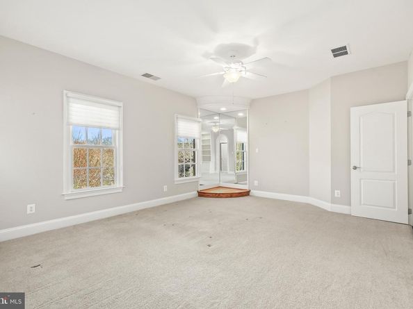 8340 Springhaven Garden Lane, Mclean VA 22102