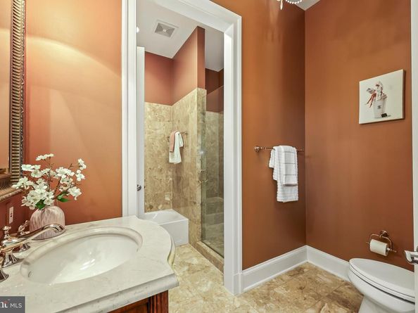 8340 Springhaven Garden Lane, Mclean VA 22102