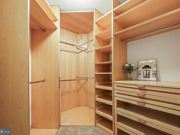 8340 Springhaven Garden Lane, Mclean VA 22102