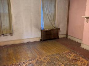 904-906 Greenwich Street, Philadelphia PA 19147